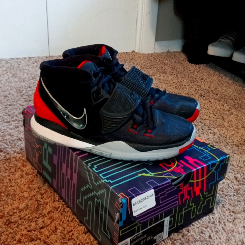 Kyrie 6 bred
